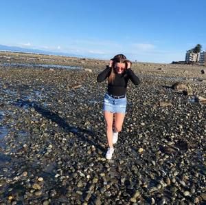 Meet your Posher, Janaeya